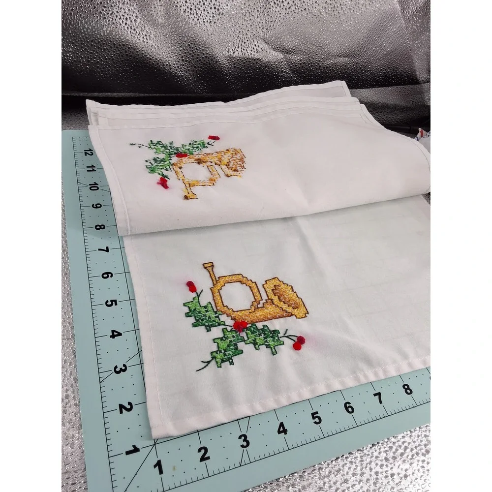 Vintage Cross Stitch‎ Christmas Napkins White Cotton French Horn Holly Set of 6